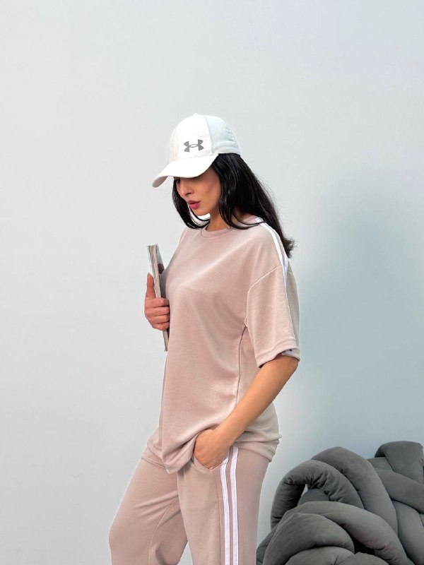 Apparel — TGi8OWysrn_f view