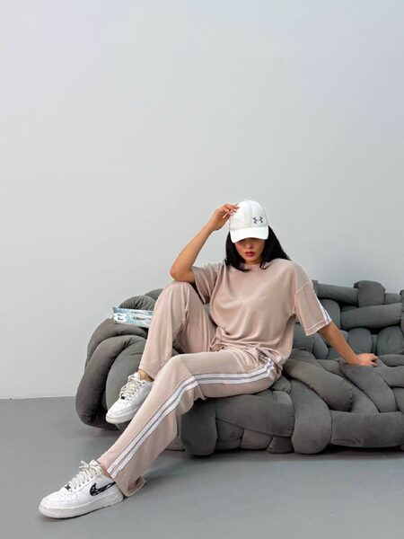 Apparel — TGi8OWysrn_f view 4