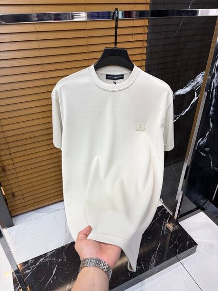 Apparel — TGi9_grQiNlM view 3