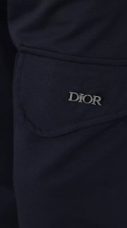 Apparel — TGiQqlsJW-JZ