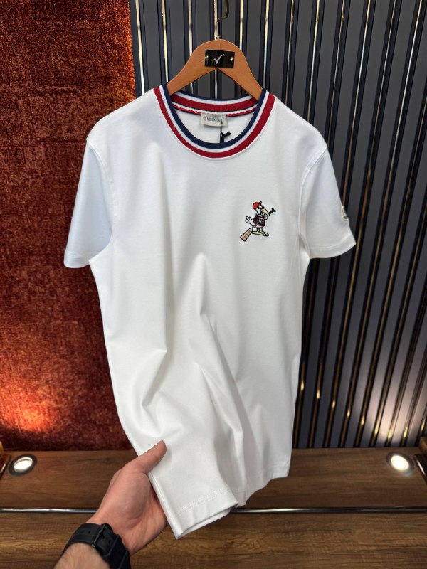 Apparel — TGiWUXDotj4f view