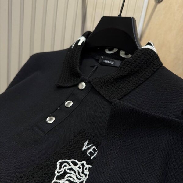 Apparel — TGibUxVvJzpa view 2