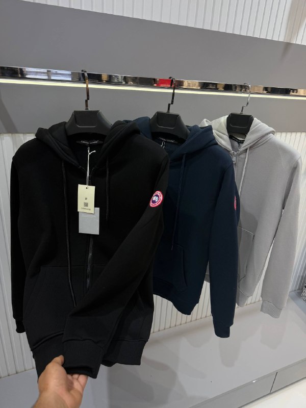 Apparel — TGidW6bbfXt0