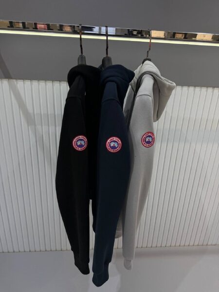 Apparel — TGidW6bbfXt0 view 2