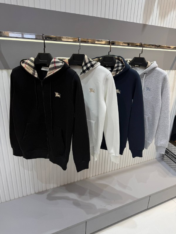 Apparel — TGidW6bbfXt0 view