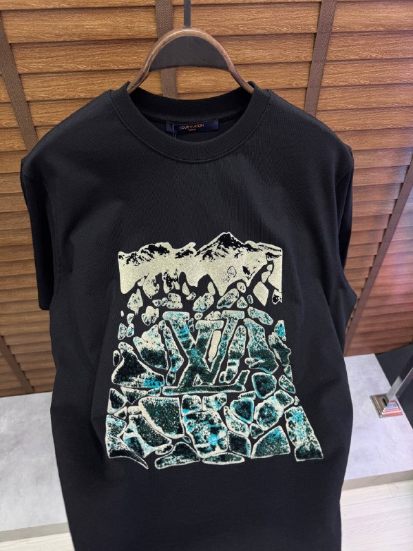 Apparel — TGilCo0spyhA