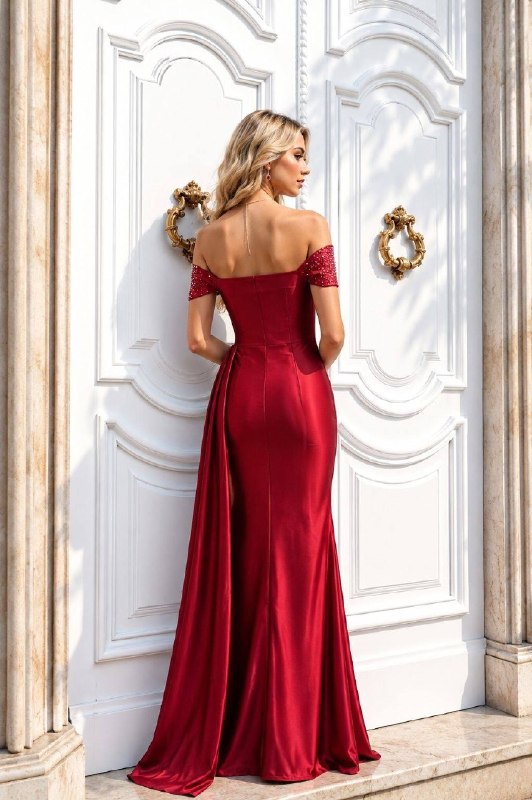 Apparel — TGiomFlrNIiP view