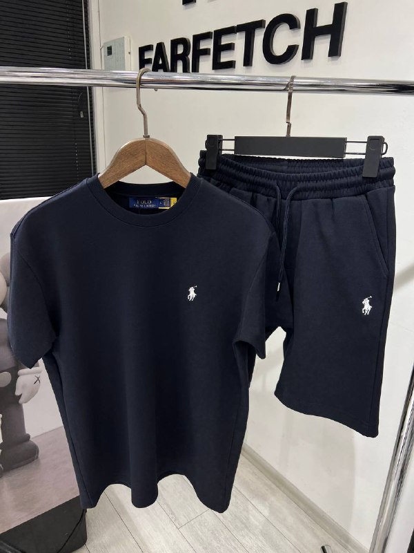 Apparel — TGir5FoOqpOU view