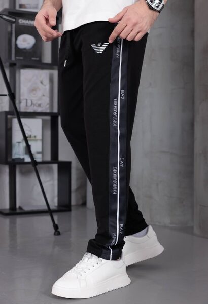 Apparel — TGj4JqD81U_V view 2