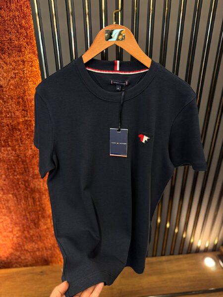 Apparel — TGj9Kkshf2Jq view 2