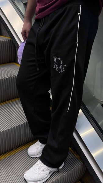 Apparel — TGjBEhPUzgVV view 2