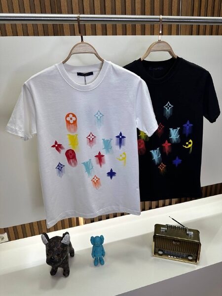 Apparel — TGjCC6Ss5lWW view 2