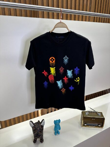 Apparel — TGjCC6Ss5lWW view 4
