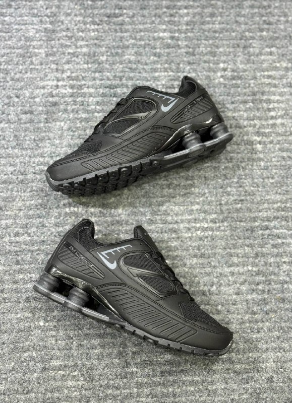 Men's Sneakers — TGjDwmTczOW- view