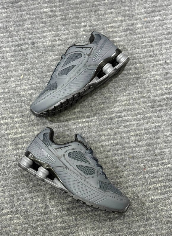 Men's Sneakers — TGjDwmTczOW- view