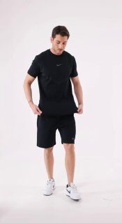 Apparel — TGjFZaQ6SDdm