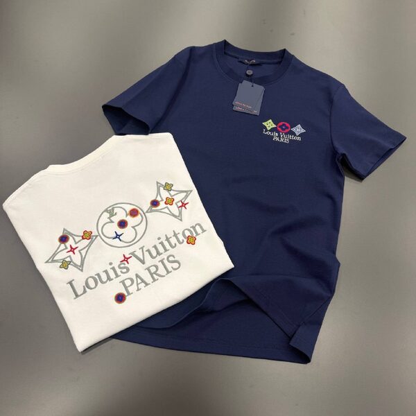 Apparel — TGjFnxb5XKlU view 2