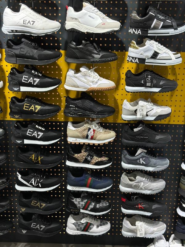 Men's Sneakers — TGjH_aB39Vd3 view