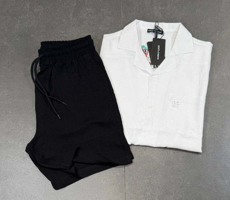 Apparel — TGjIC_IrOEP8 view
