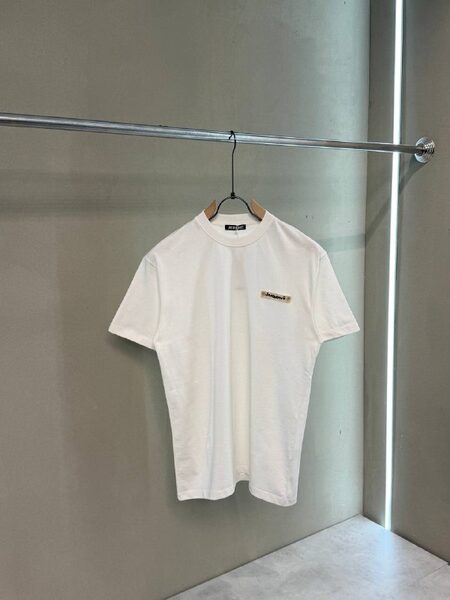 Apparel — TGjJ4DBpiZm0 view 2