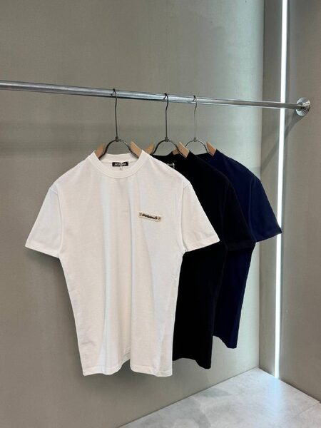 Apparel — TGjJ4DBpiZm0 view 4