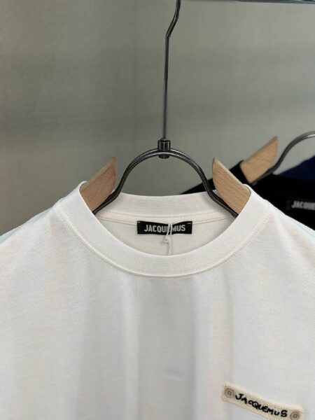 Apparel — TGjJ4DBpiZm0 view 7