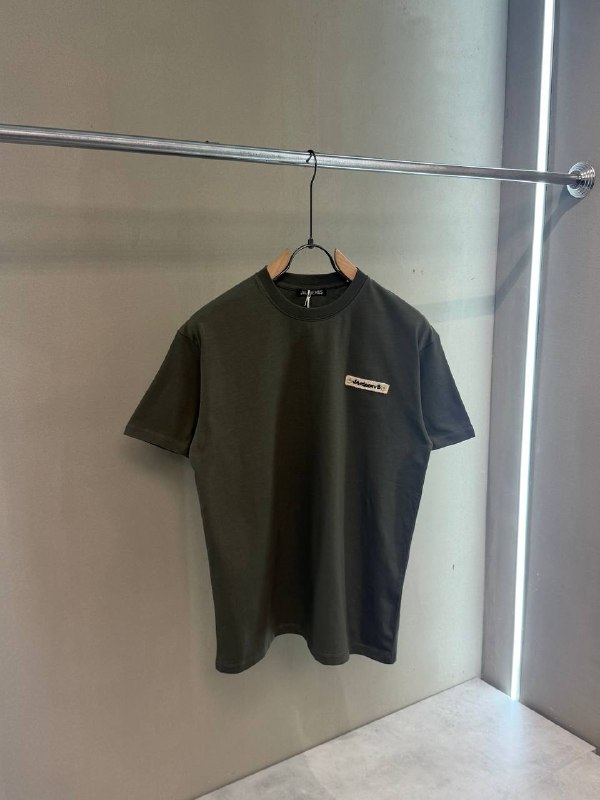 Apparel — TGjJ4DBpiZm0 view