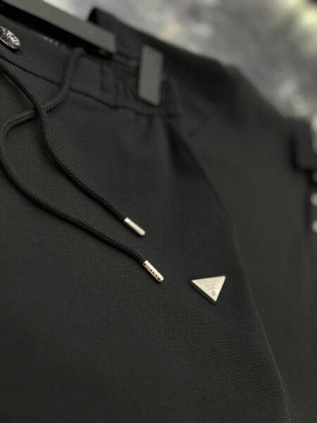 Apparel — TGjJ9_kJzwM0 view 6