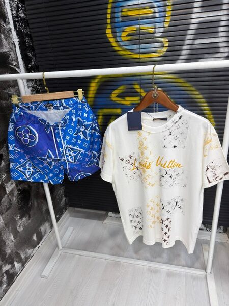 Apparel — TGjK3KXKAzOj view 3