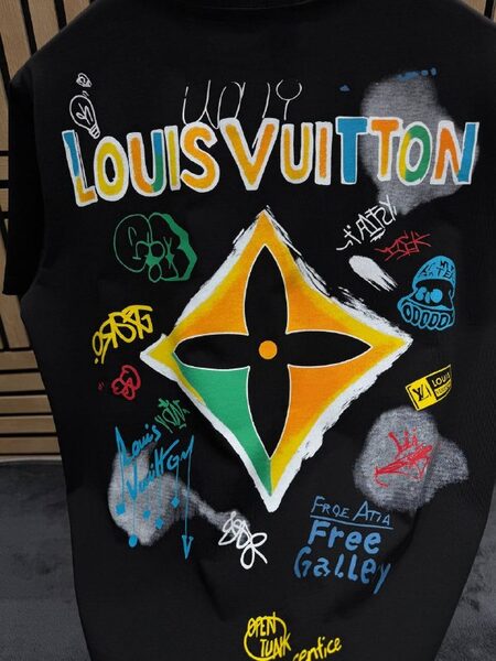 Apparel — TGjSzCCAZPN2 view 4