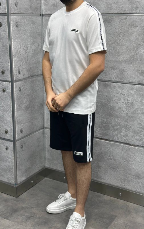 Apparel — TGjeUfJY1hYP view