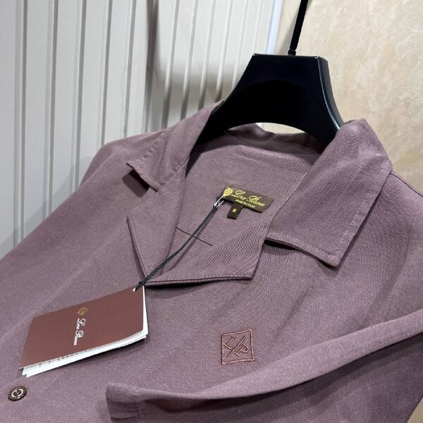 Apparel — TGjfZ_dOVsiU view 3