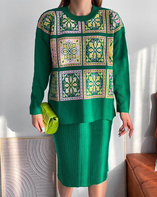 Apparel — TGjjTX0eI2u4 view