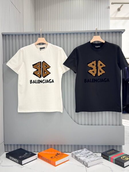Apparel — TGjmzNGMP7MA view 3