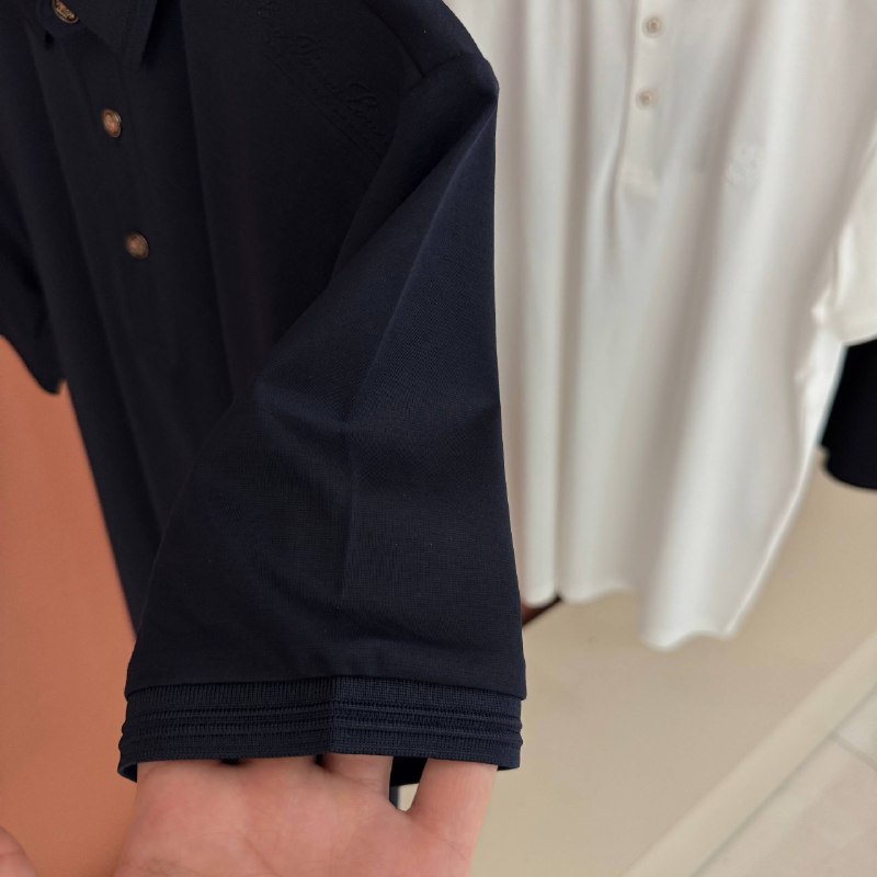 Apparel — TGjn0K0FcV2d view