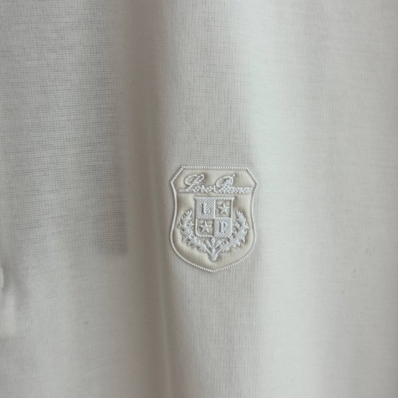 Apparel — TGjn0K0FcV2d view