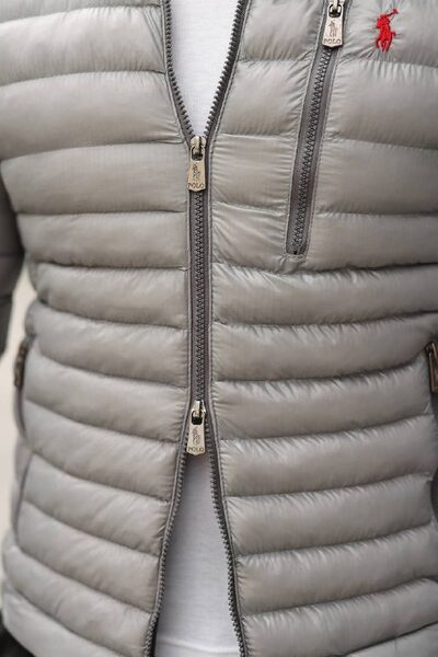 Apparel — TGjtL86vwBLY