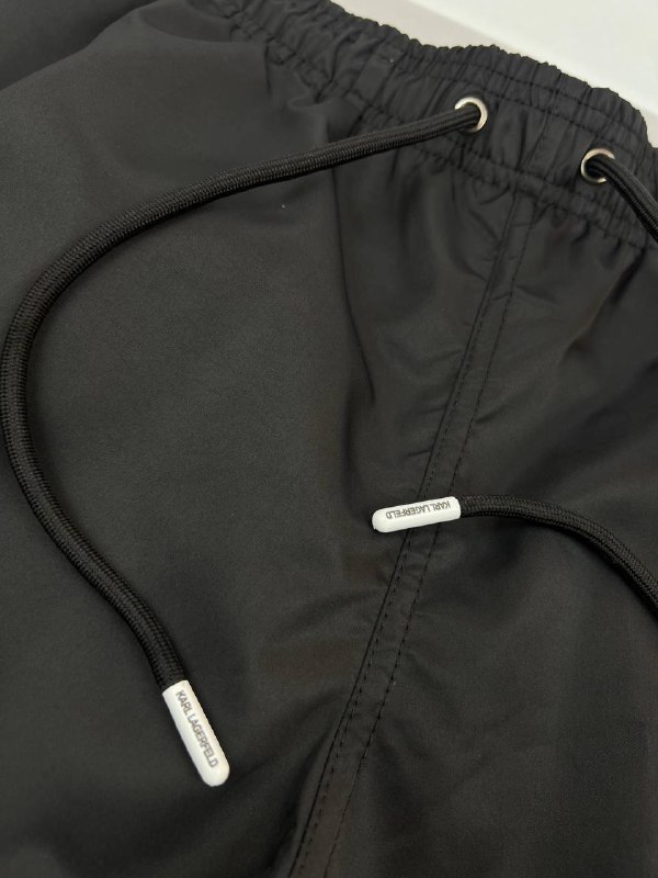 Apparel — TGjzJrpDxE2w view