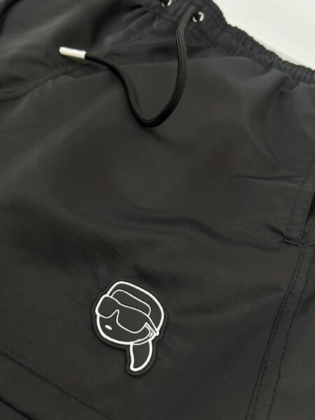 Apparel — TGjzJrpDxE2w view 4
