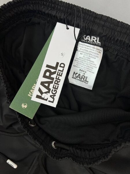 Apparel — TGjzJrpDxE2w view 5