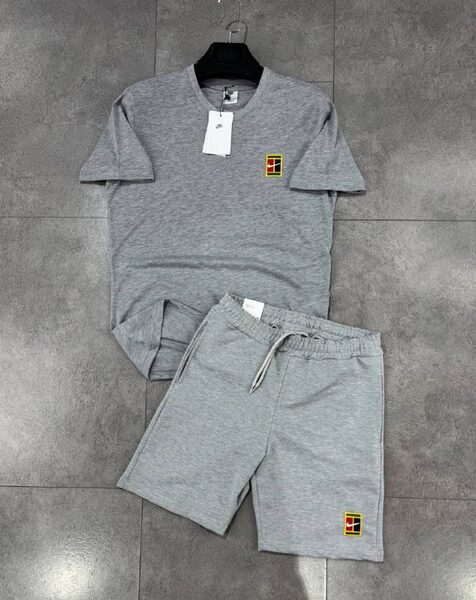 Apparel — TGk2Od-A_yXt view 4