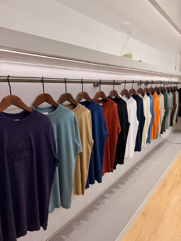 Apparel — TGkBvBOslsyn
