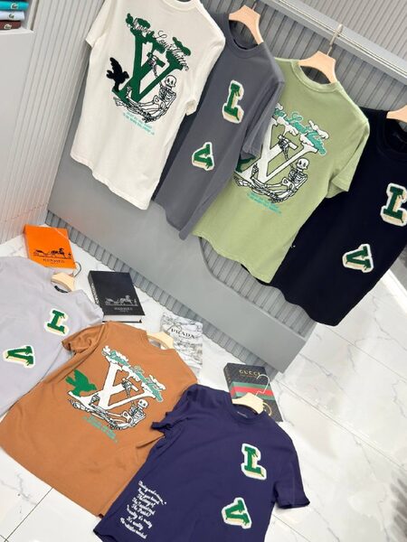 Apparel — TGkF5m2MUBlh view 4