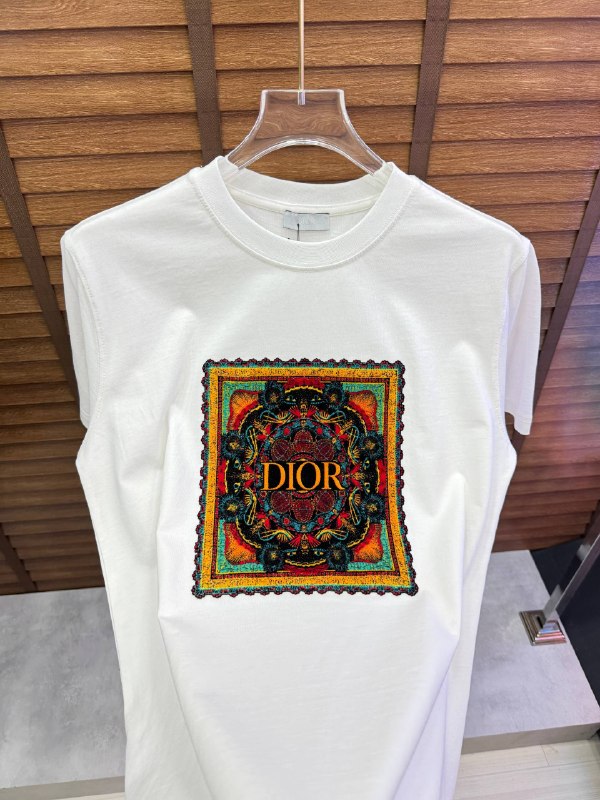 Apparel — TGkGT5pNkRxa