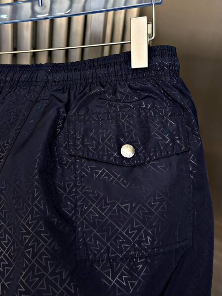 Apparel — TGkJ1rIds-z- view 4