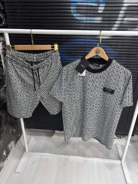 Apparel — TGkMolhld_n4 view 2