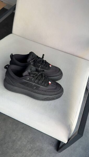 Men's Sneakers — TGkUpx3UinsX view 2