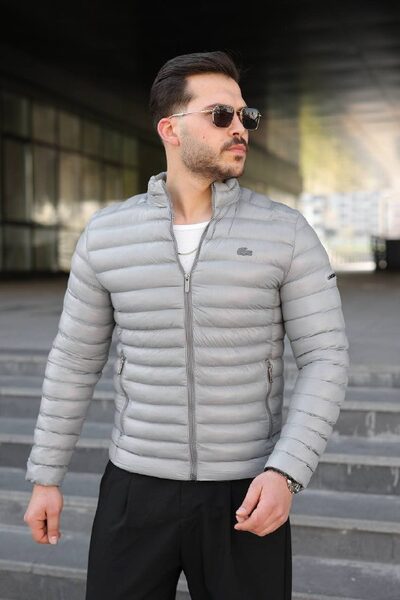 Apparel — TGkWg8TwcYcM view 2