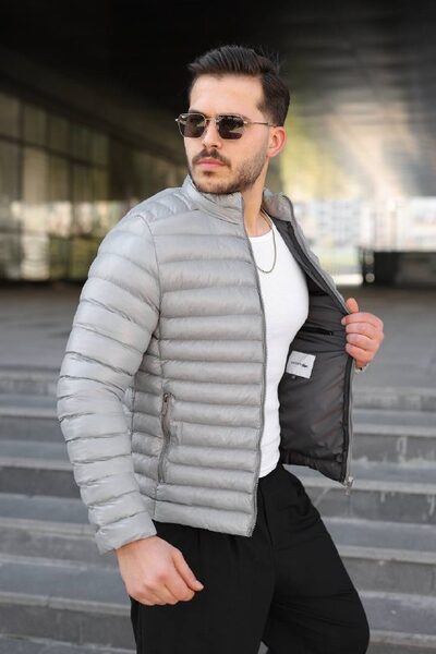 Apparel — TGkWg8TwcYcM view 3