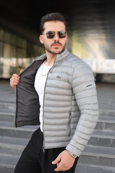 Apparel — TGkWg8TwcYcM view 4